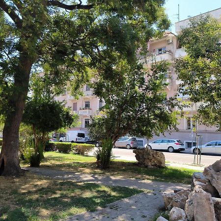 Lukas Apartament Vollga Durrës Buitenkant foto