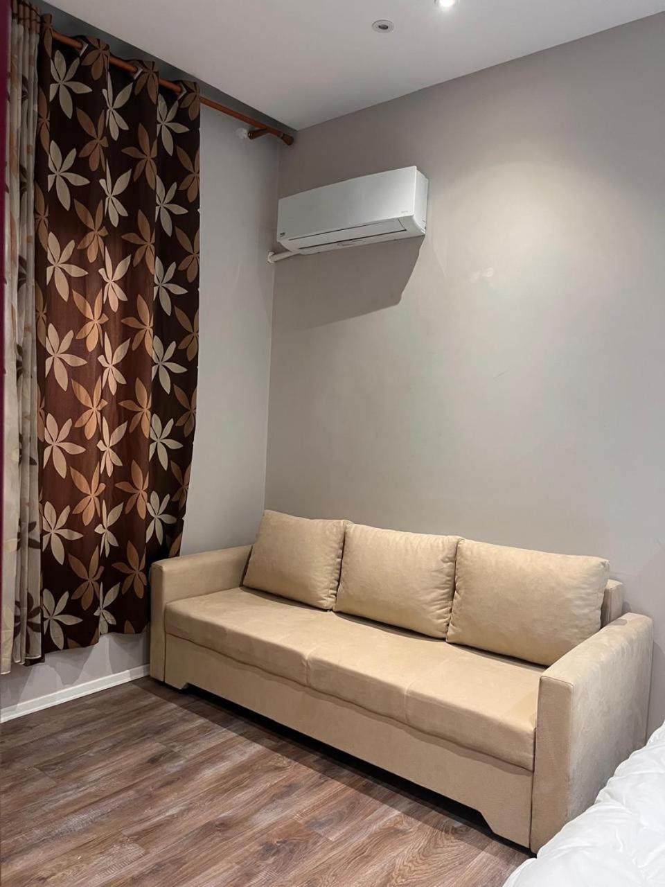 Lukas Apartament Vollga Durrës Buitenkant foto