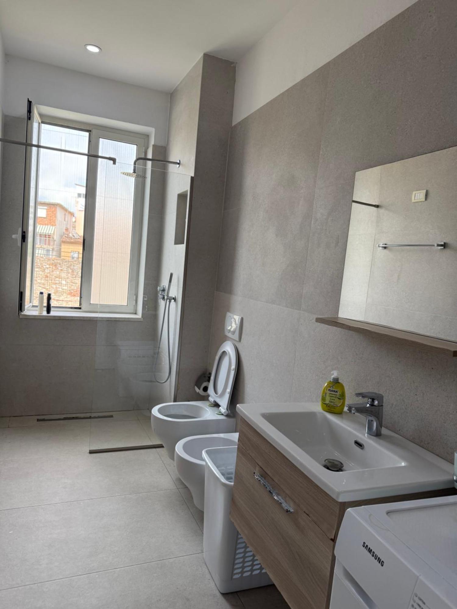 Lukas Apartament Vollga Durrës Buitenkant foto
